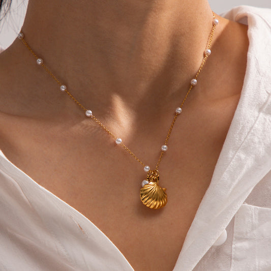 GOLD SEASTAR SHELL PEARL NECKLACE